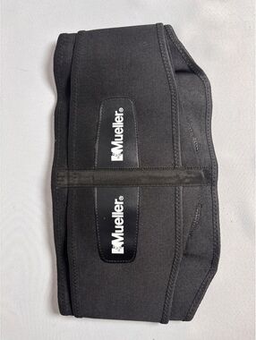 Mueller Adjustable Black Waist Support Belt 28-50 Inch Waist